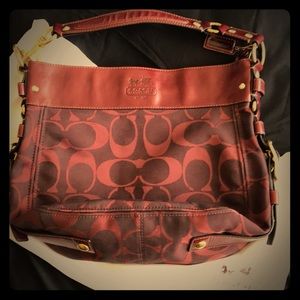 Beautiful wine colored coach hobo!!